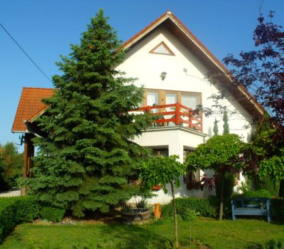 Mandulavirág Vendégház-01